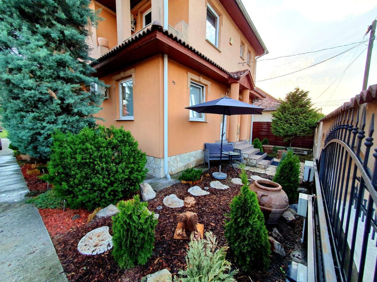 Airport Luxury Apartman 42 Vecses Luaran gambar