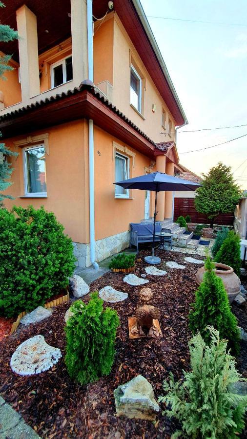 Airport Luxury Apartman 42 Vecses Luaran gambar