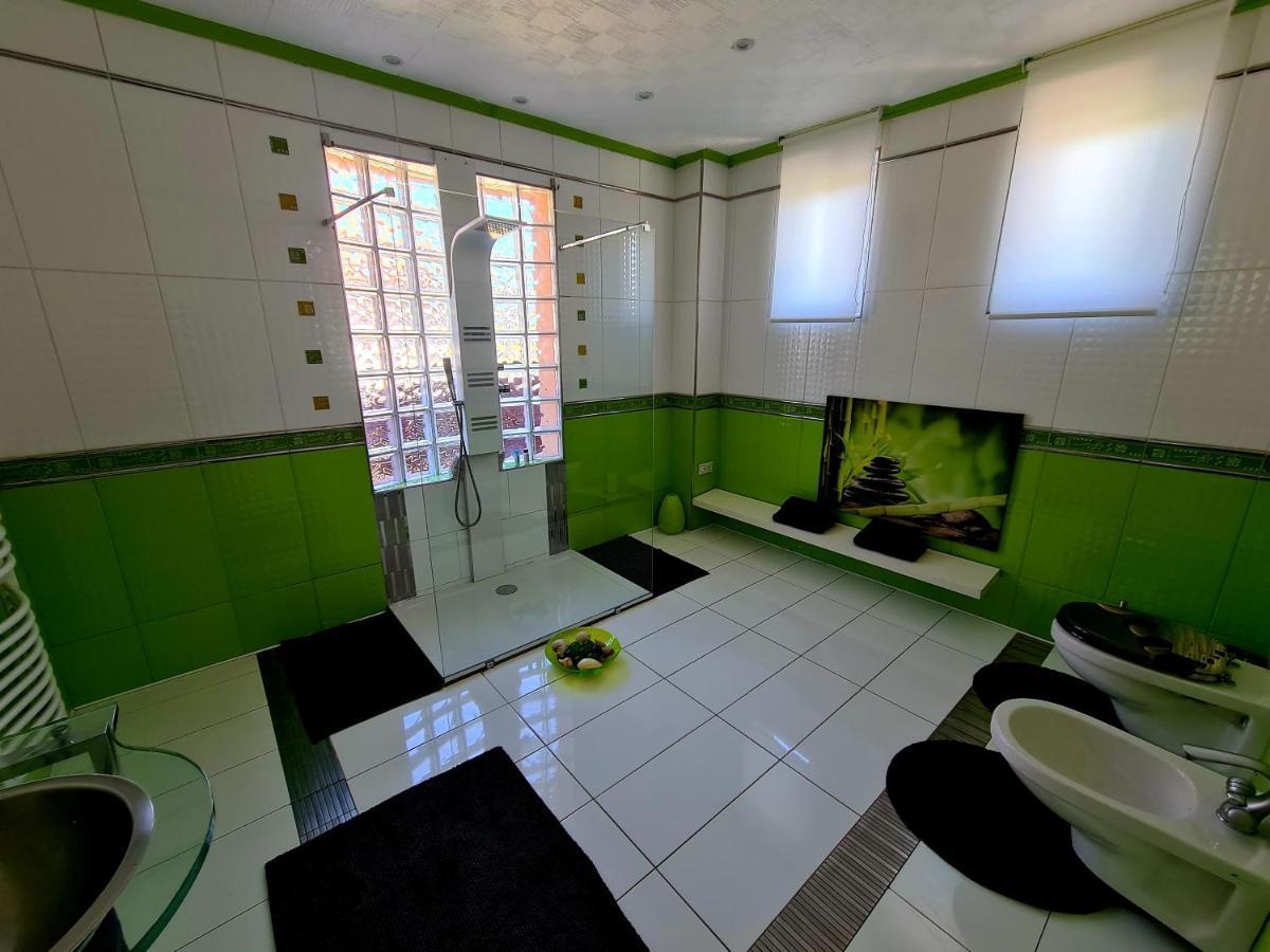 Airport Luxury Apartman 42 Vecses Luaran gambar