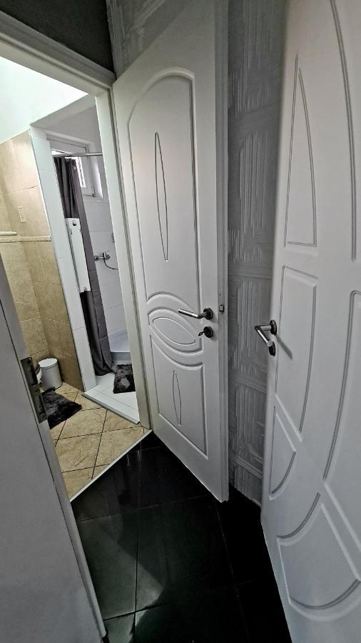 Airport Luxury Apartman 42 Vecses Luaran gambar